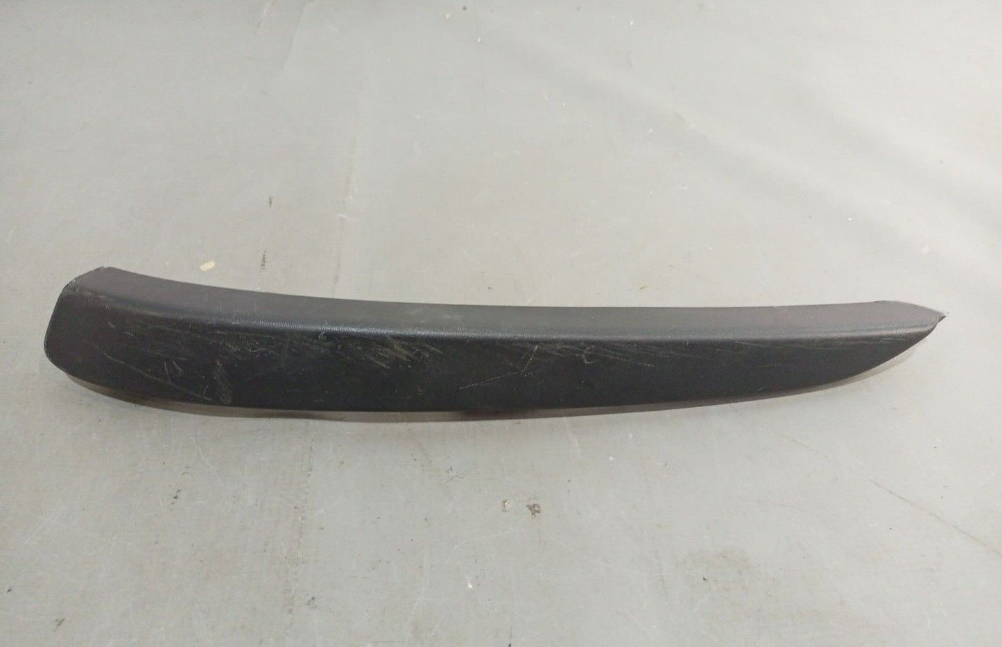 VAUXHALL ASTRA H 2004-2009 FRONT BUMPER LEFT SIDE TRIM P/N:13121993