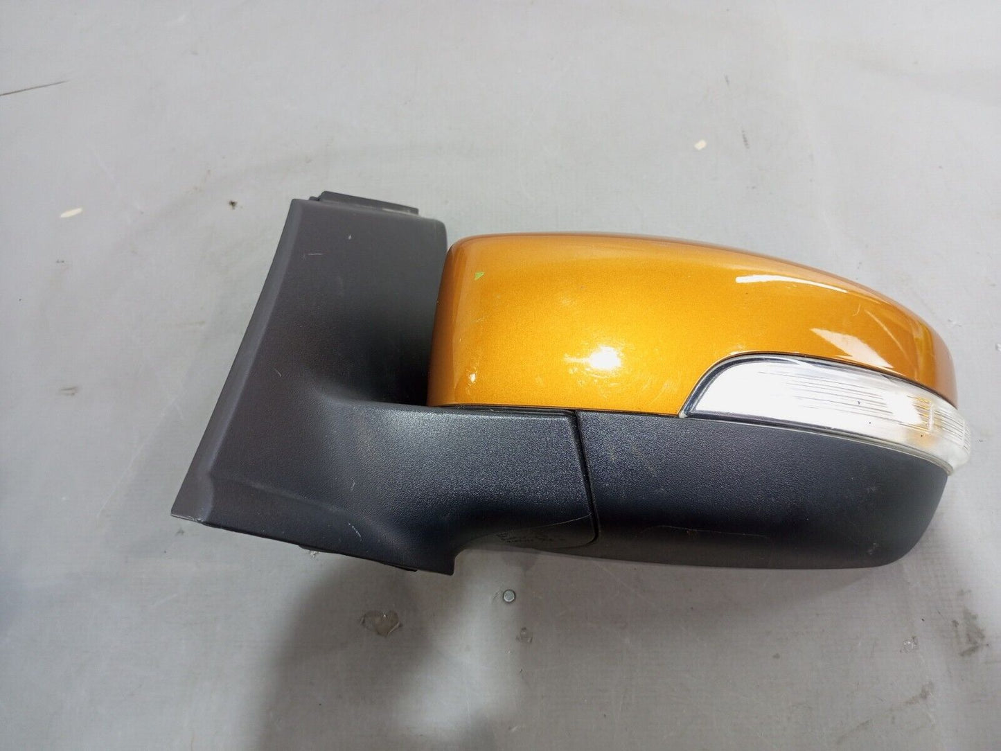 FORD KUGA WING MIRROR LEFT PASSENGER SIDE IN ORANGE / TIGER EYE MK2 2014