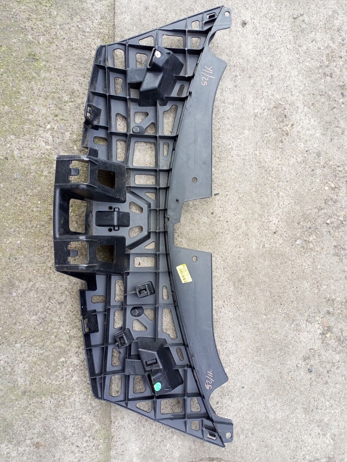 RENAULT CLIO FRONT BUMPER MOUNT BRACKET P/N:620364127R