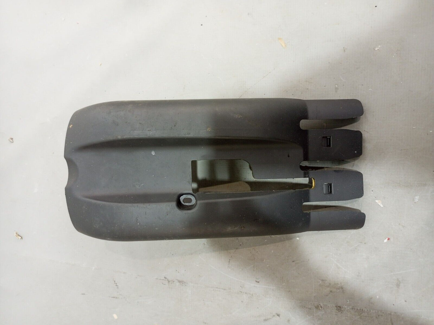 AUDI A3 8P 2004-2008 LOWER STEERING COLUMN TRIM COVER P/N: 8P0880225