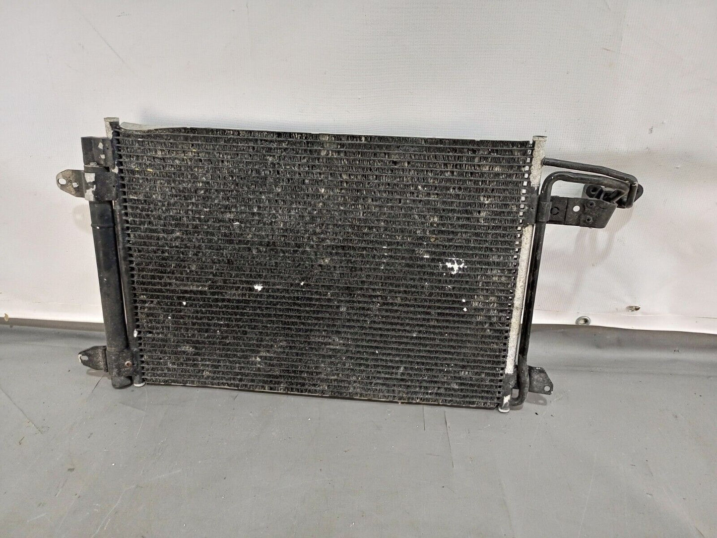 VOLKSWAGEN GOLF ENGINE COOLING RADIATOR P/N:1K0298403A