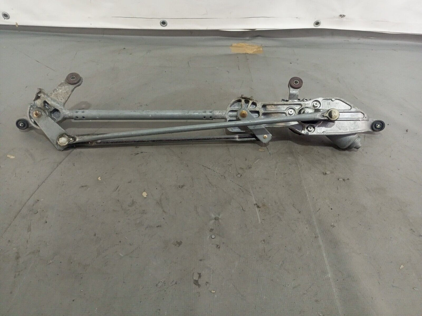 VAUXHALL INSIGNIA 2009-2013 FRONT WINDSCREEN WIPER MOTOR & LINKAGE P/N:13227393