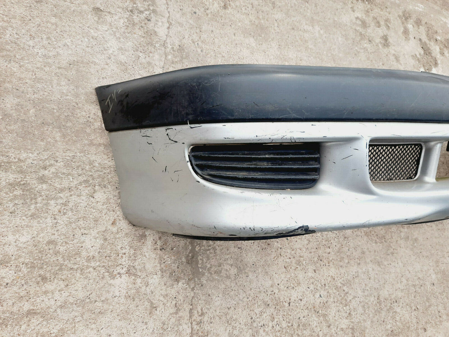 GENUINE TOYOTA AVENSIS 2000 FRONT BUMPER PN:5211905070