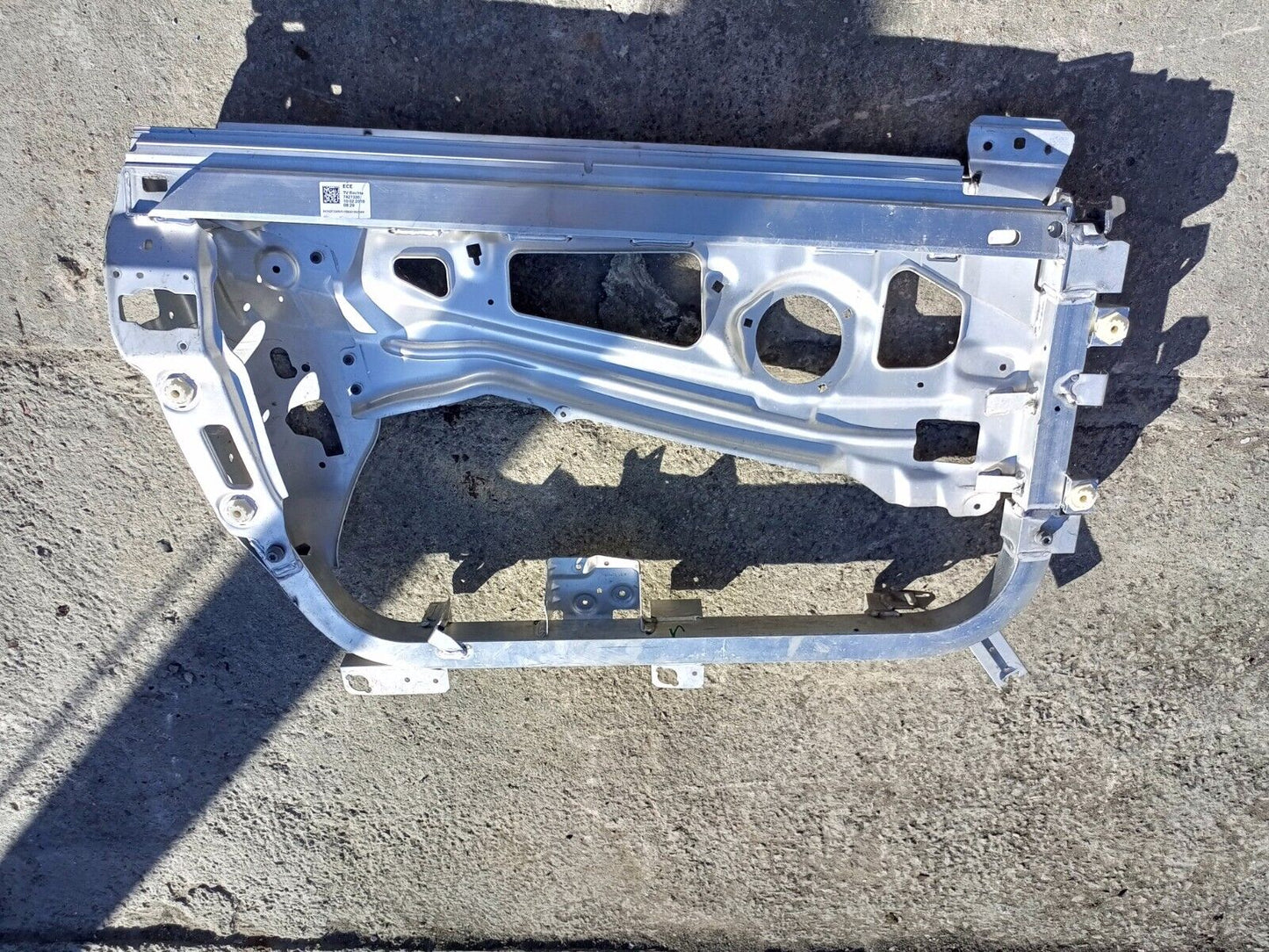 BMW I3 2013-2017 FRONT RIGHT DOOR HINGE FRAME P/N:7427330