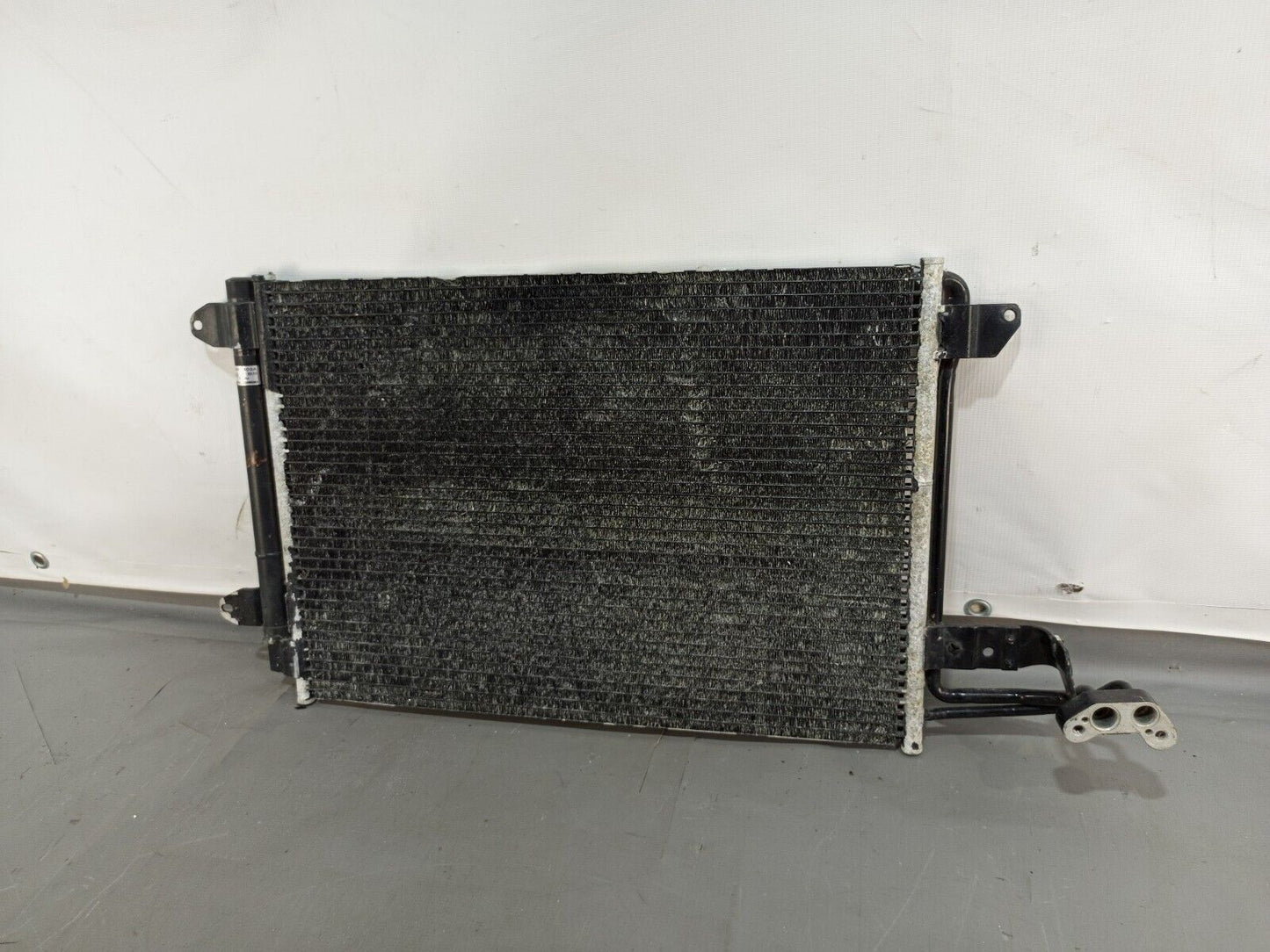 VOLKSWAGEN GOLF ENGINE COOLING RADIATOR P/N:1K0298403A