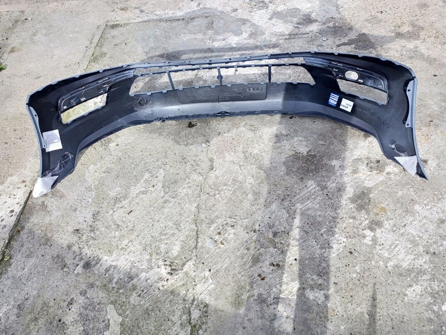 VOKSWAGEN GOLF MK7 2013-2017 FRONT BUMPER P/N:VG04176BAV