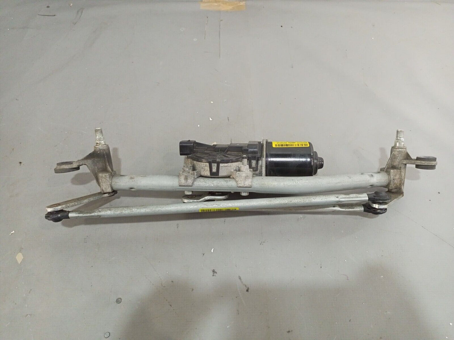 CHEVROLET SPARK FRONT WIPER MOTOR & LINKAGE 96946513 2009-2015