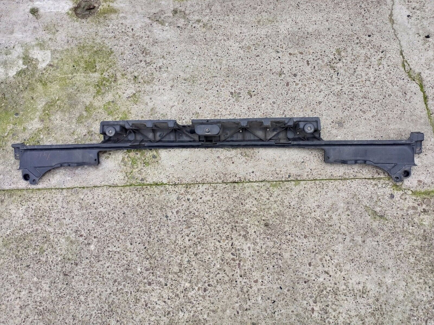 RANGE ROVER 2013-2018 REAR BUMPER SUPPORT BRACKET P/N:CK52-17B861-A