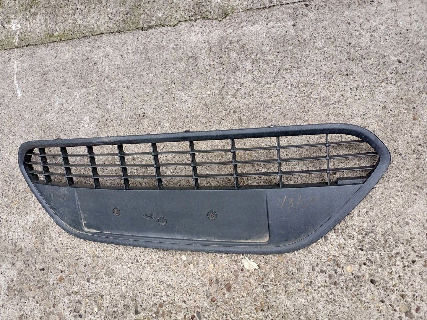 FORD FOCUS 2008-2011 FRONT BUMPER LOWER GRILL P/N: 8M51-17B968-A