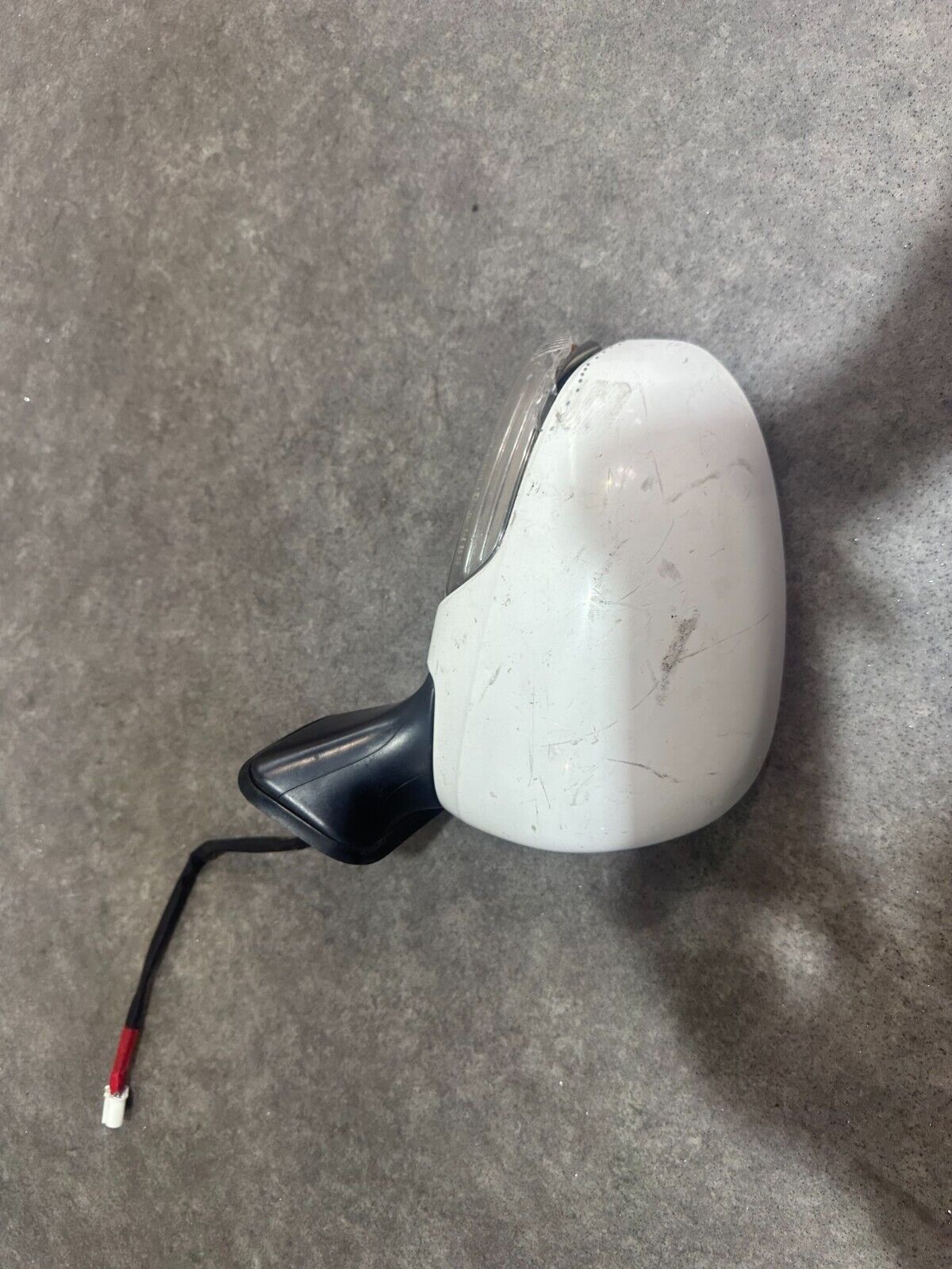 TOYOTA PRIUS 2009-2015 RIGHT DRIVER SIDE WING MIRROR; P/N: E4022865