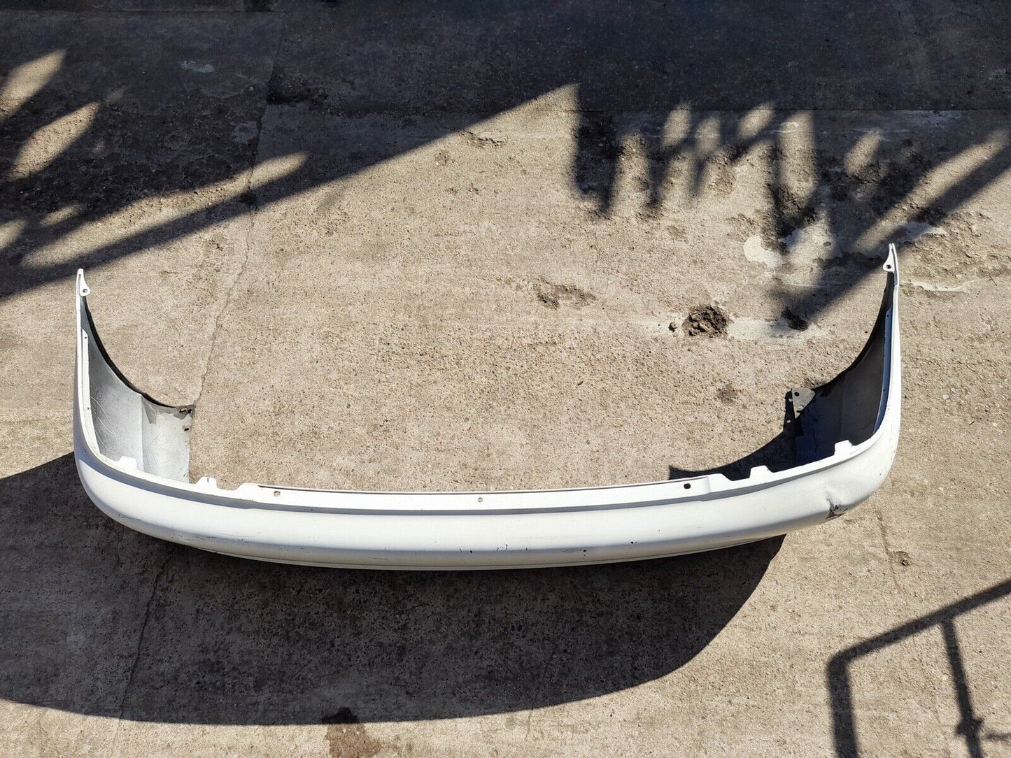 GENUINE TOYOTA COROLLA 1991-1995 REAR BUMPER P/N:521591A560