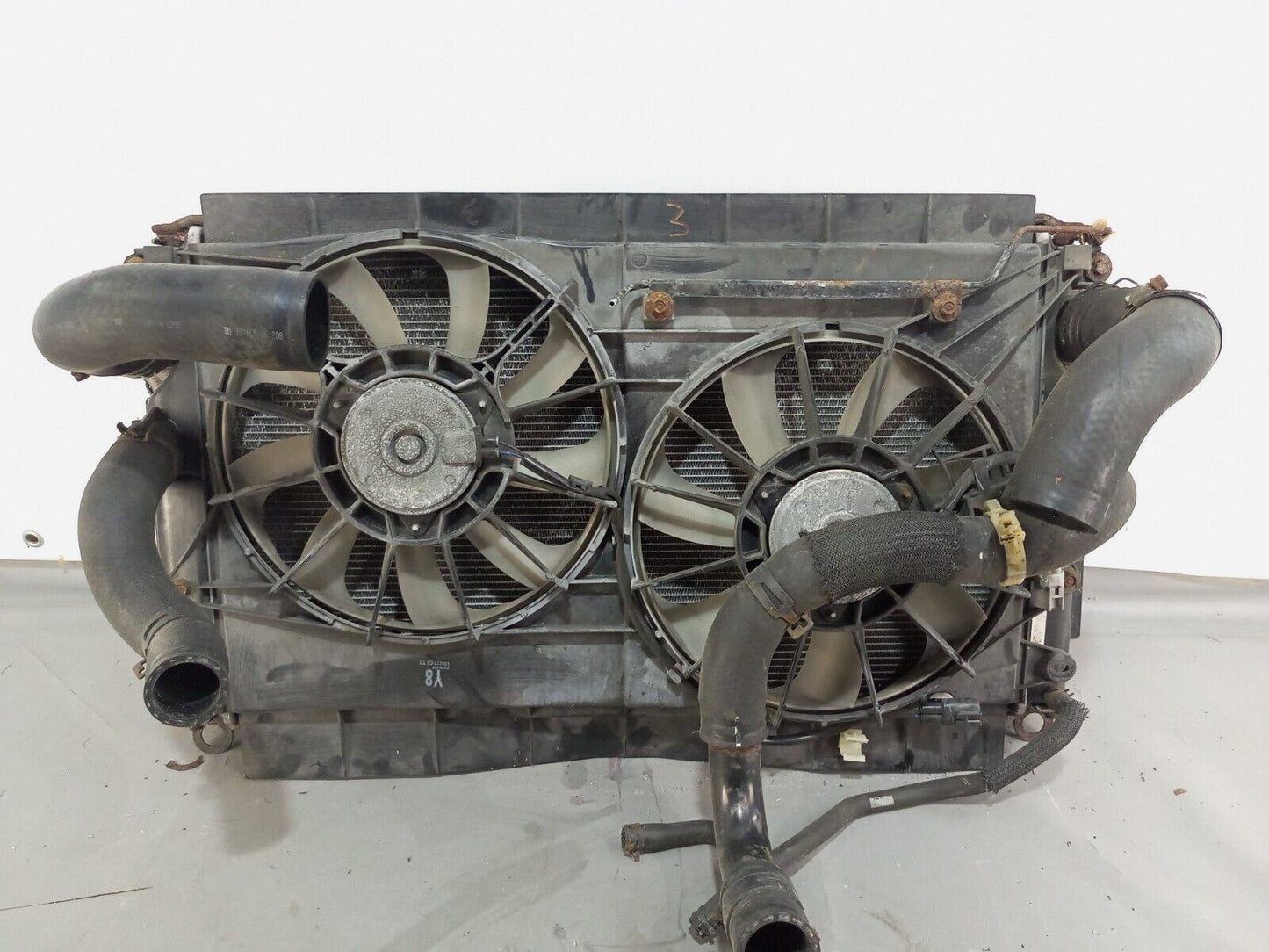 TOYOTA AURIS 2008 ENGINE COOLENT RADIATOR WITH FAN  P/N:4221336531