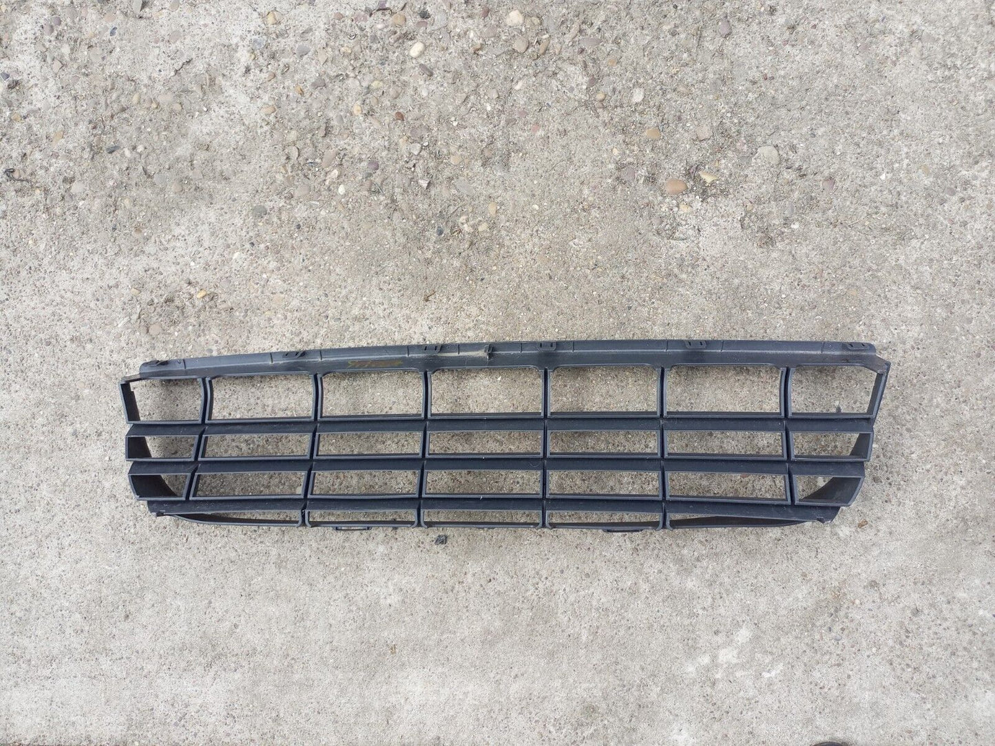 VOLKSWAGEN CRAFTER 2006-2011 FRONT BUMPER LOWER GRILL P/N:2E0807835A