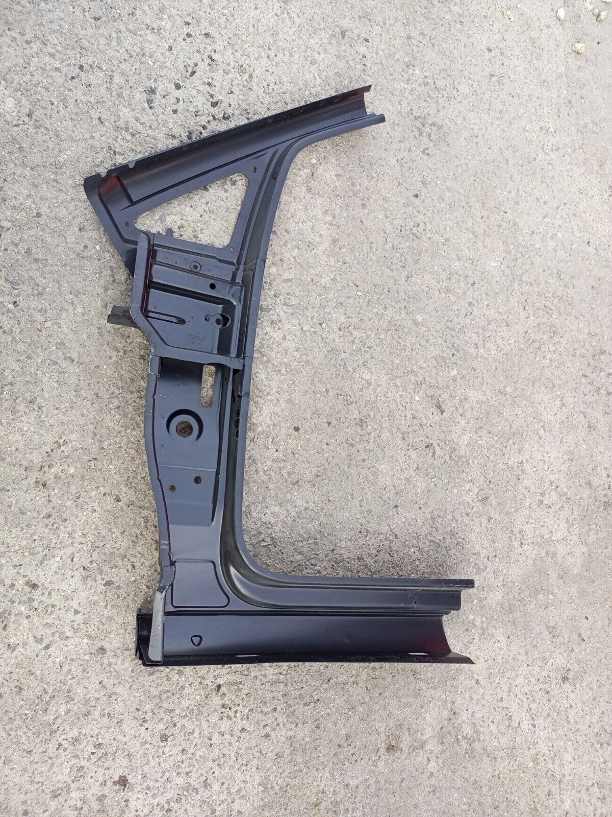 VOLKSWAGEN CADDY 2K5 FRONT DRIVER OS QUARTER QUATER PANEL BODY PANEL SIDE PILLAR