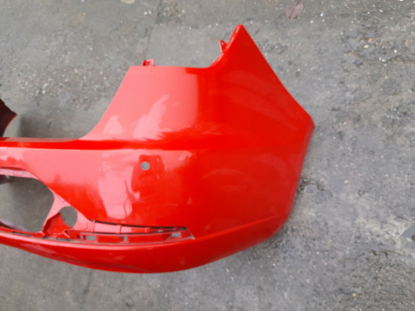 GENUINE SEAT LEON FR 2012-ONWARDS REAR BUMPER IN RED PN:5F9807421K