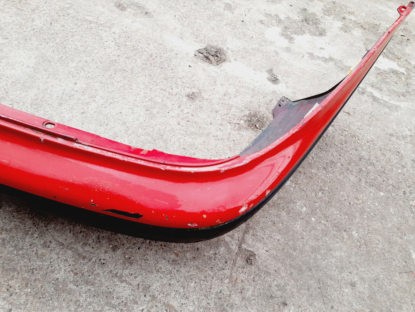 GENUINE TOYOTA CARINA 1996 REAR BUMPER IN RED P/N:5215905010