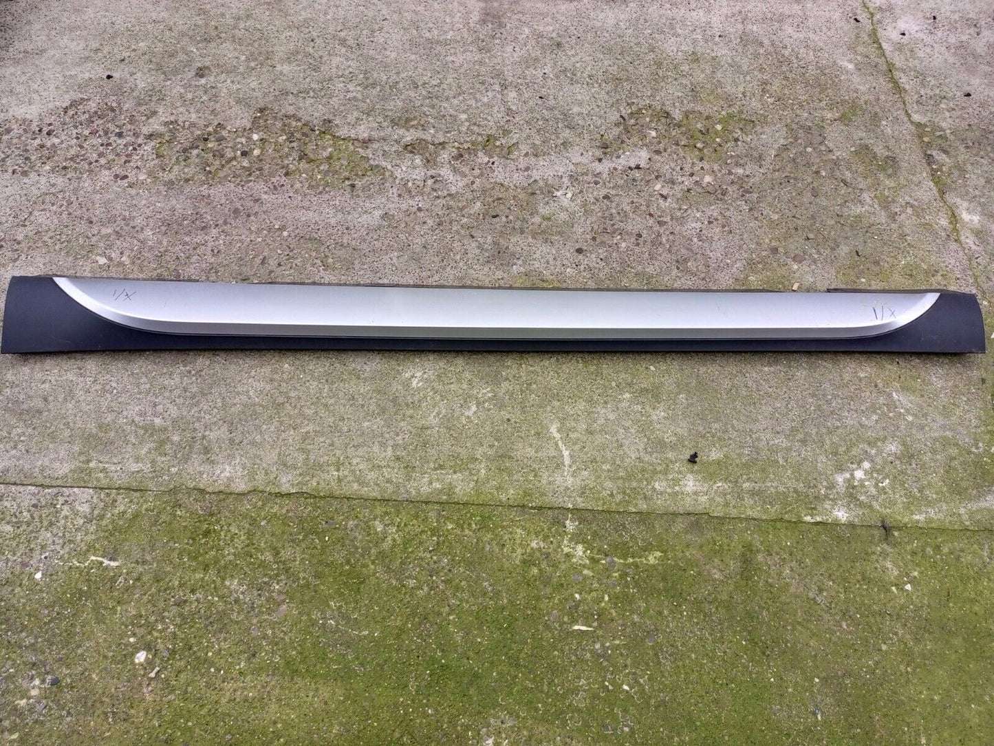 GENUINE BMW X1 E84 2009-2015 LEFT SIDE SKIRT OEM B06 OEM 51772990599