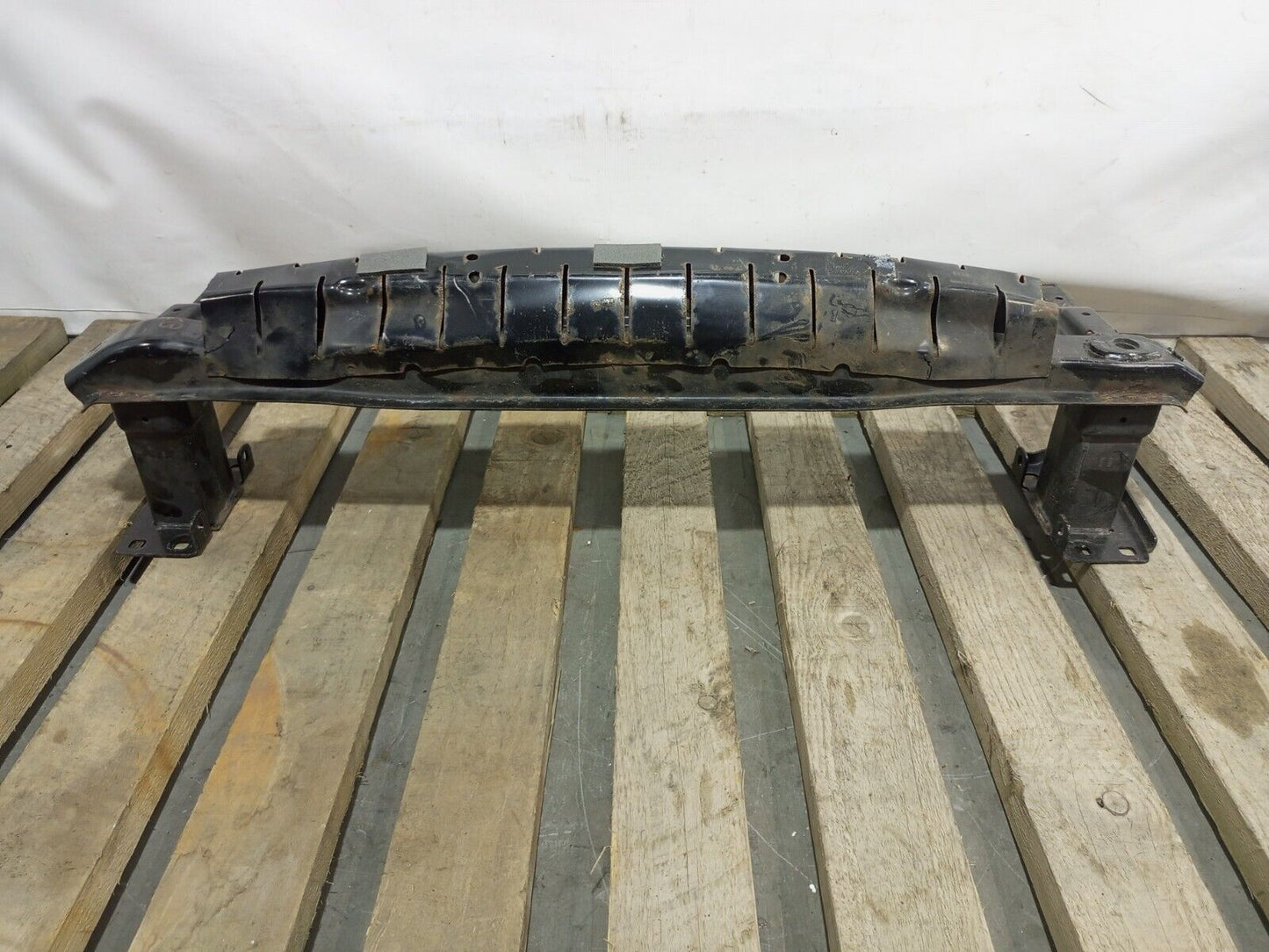 VOLKSWAGEN AUDI FRONT REINFORCEMENT BEAM BAR