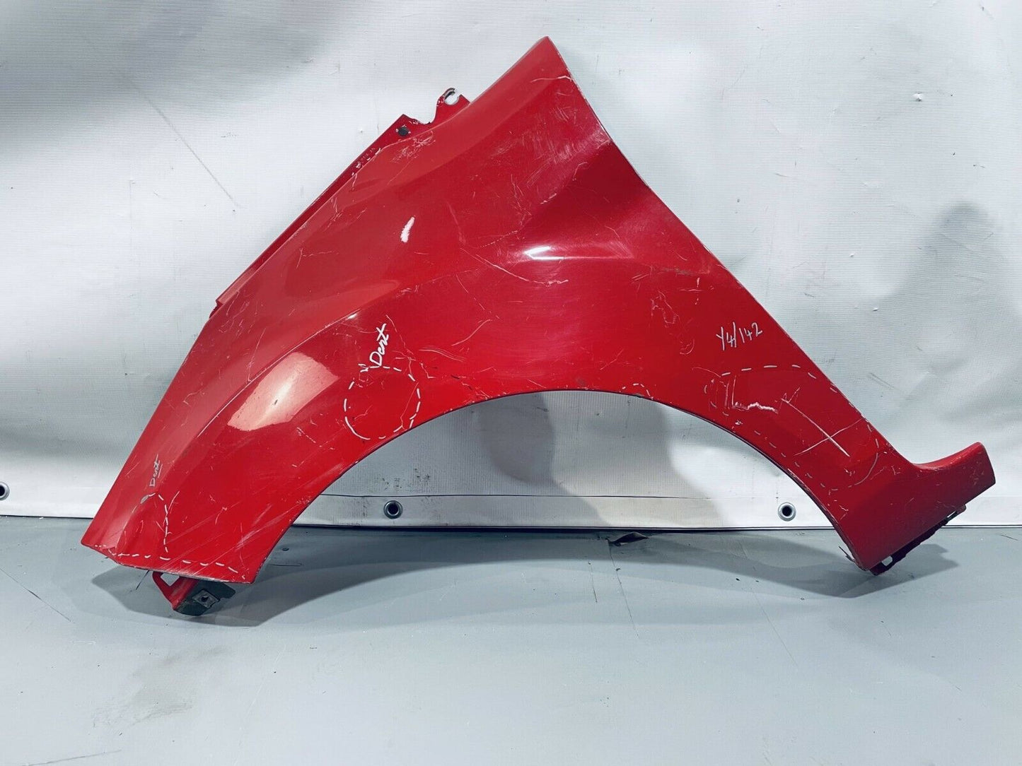 GENUINE FORD FIESTA 2008-2017 PASSENGER LEFT SIDE FRONT WING IN RED