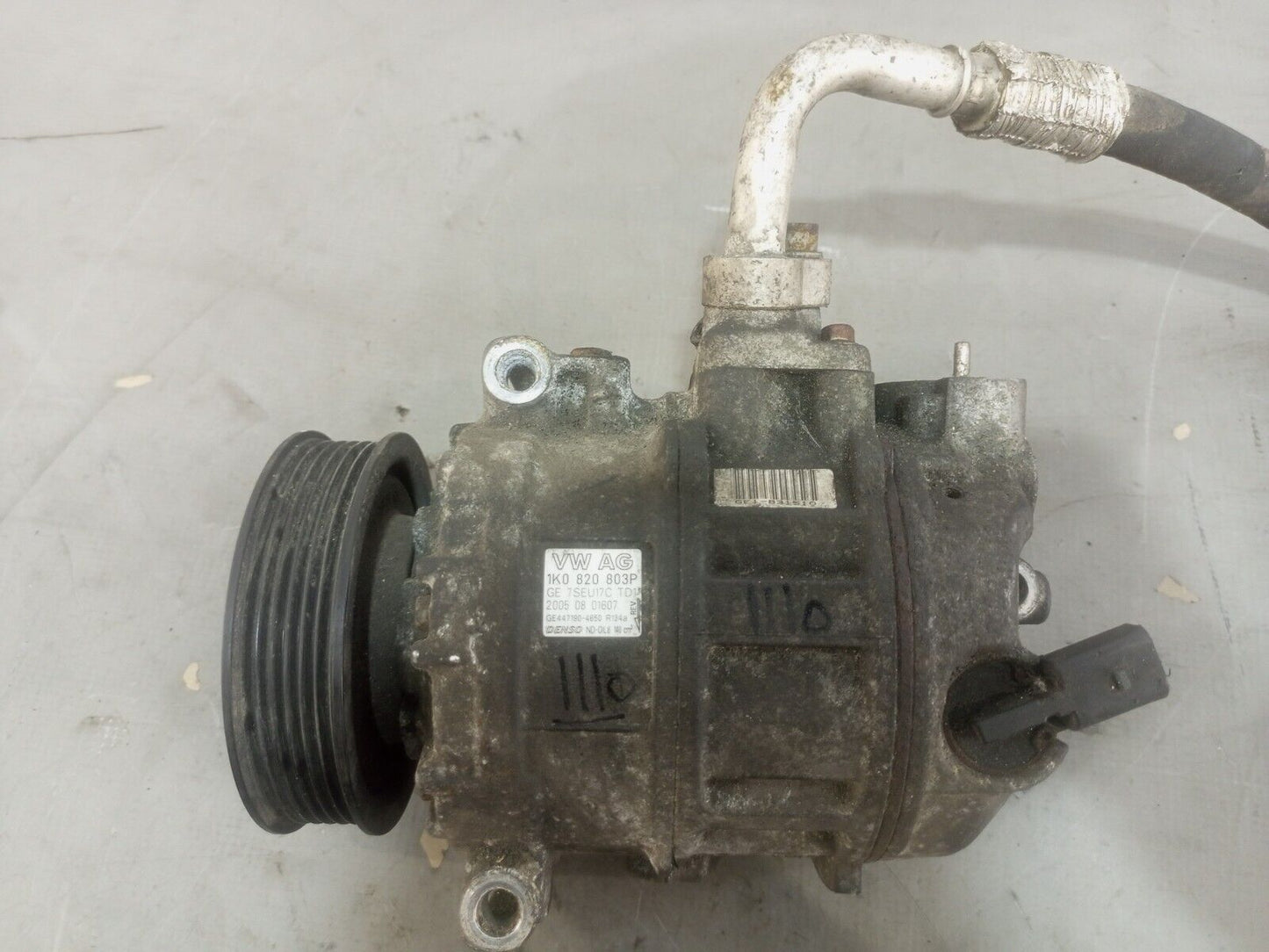 VOLKSWAGEN AUDI SEAT SKODA A/C AIR CON COMPRESSOR PUMP P/N:1K0820803P