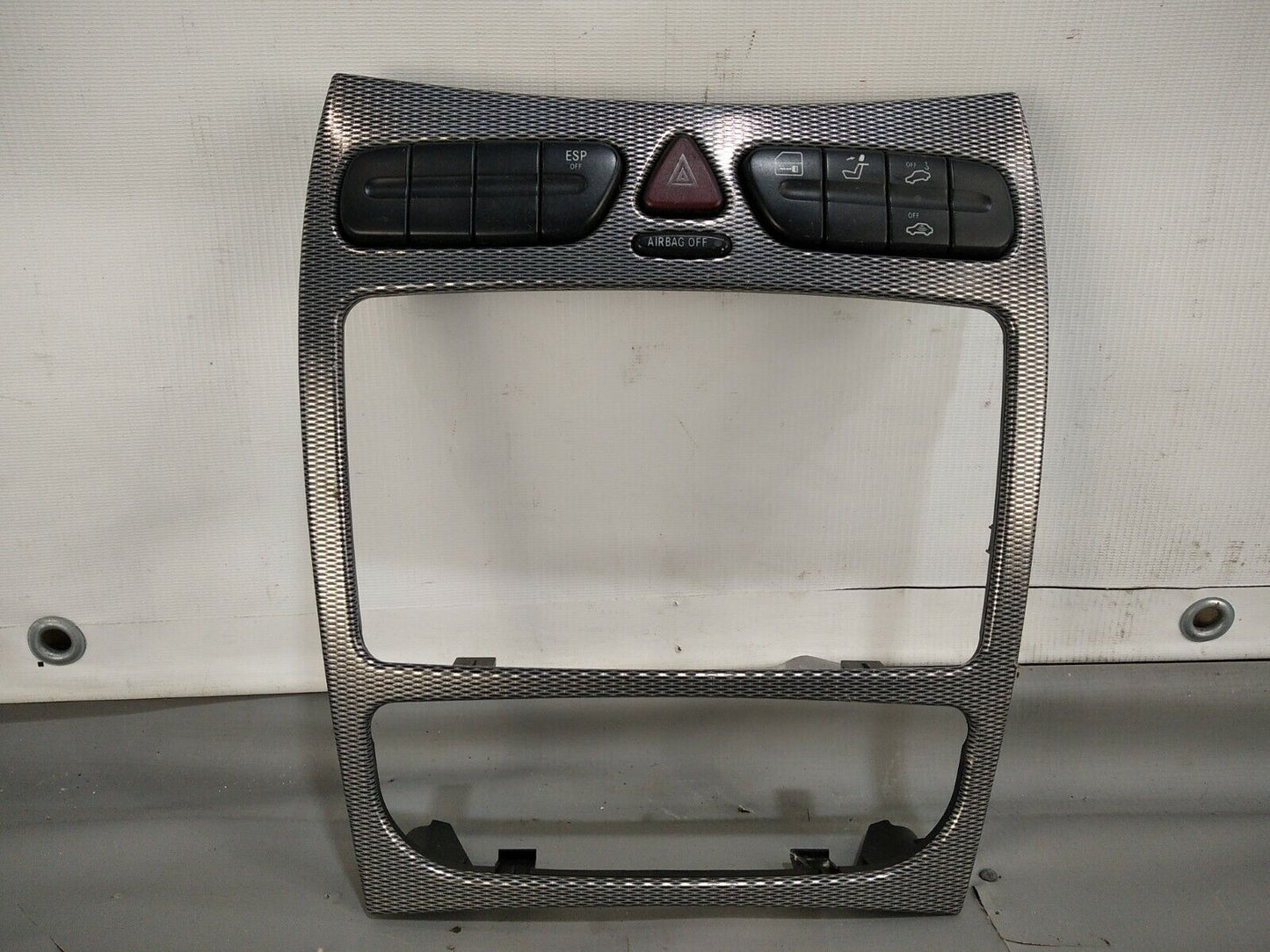 2002 MERCEDES C320 W211 DASH RADIO BEZEL FACE PLATE TRIM A2036804639