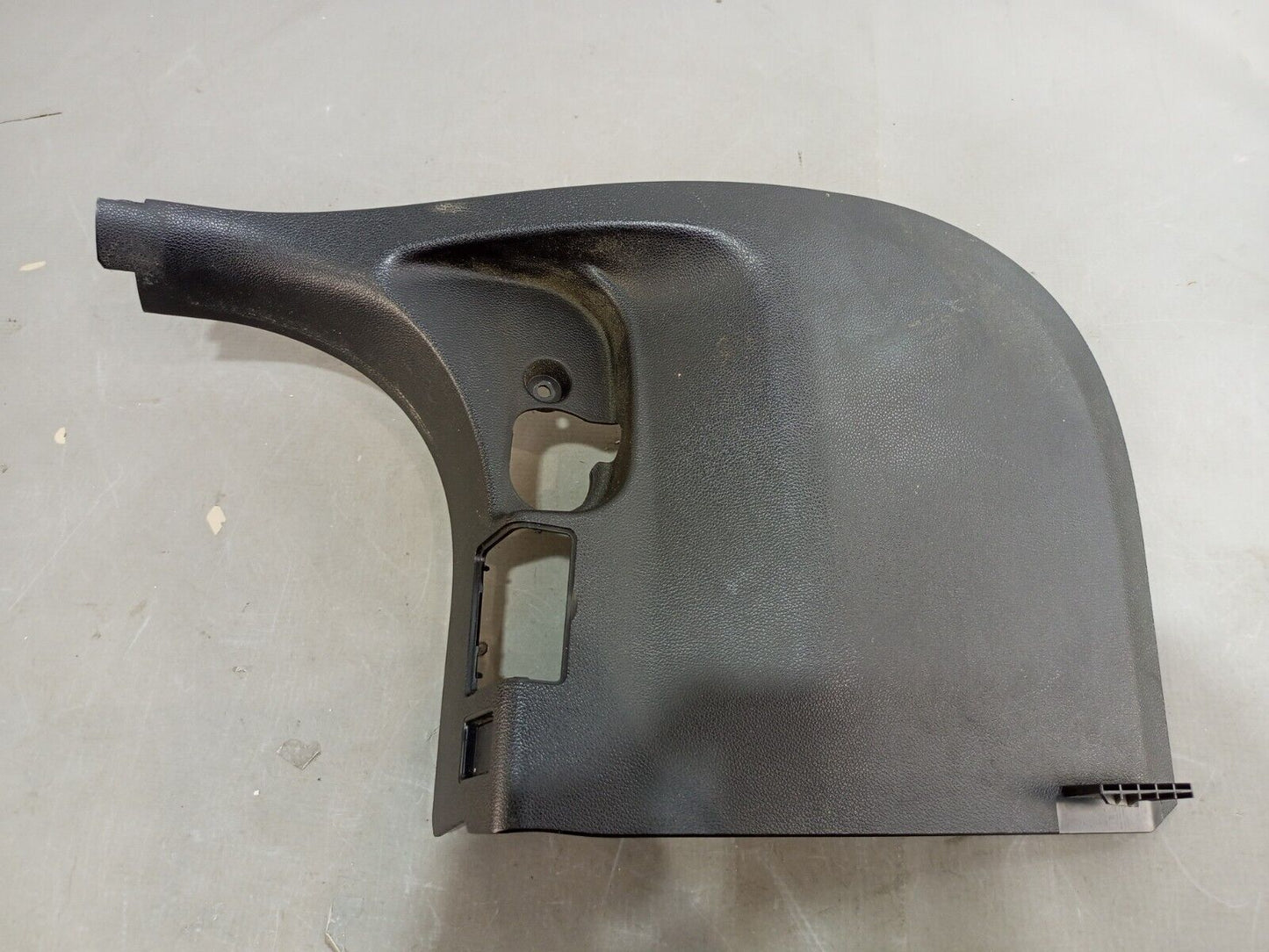 BMW 3 SERIES E90 2005-2008 FRONT RIGHT LATERAL DOOR TRIM PANEL COVER P/N:9132714