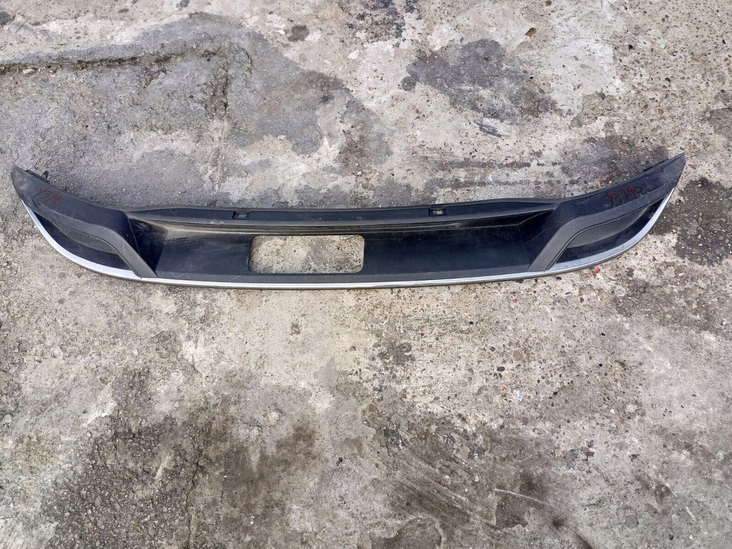 VOLKSWAGEN GOLF REAR BUMPER LOWER SPOILER DIFFUSER P/N:5G6807568R