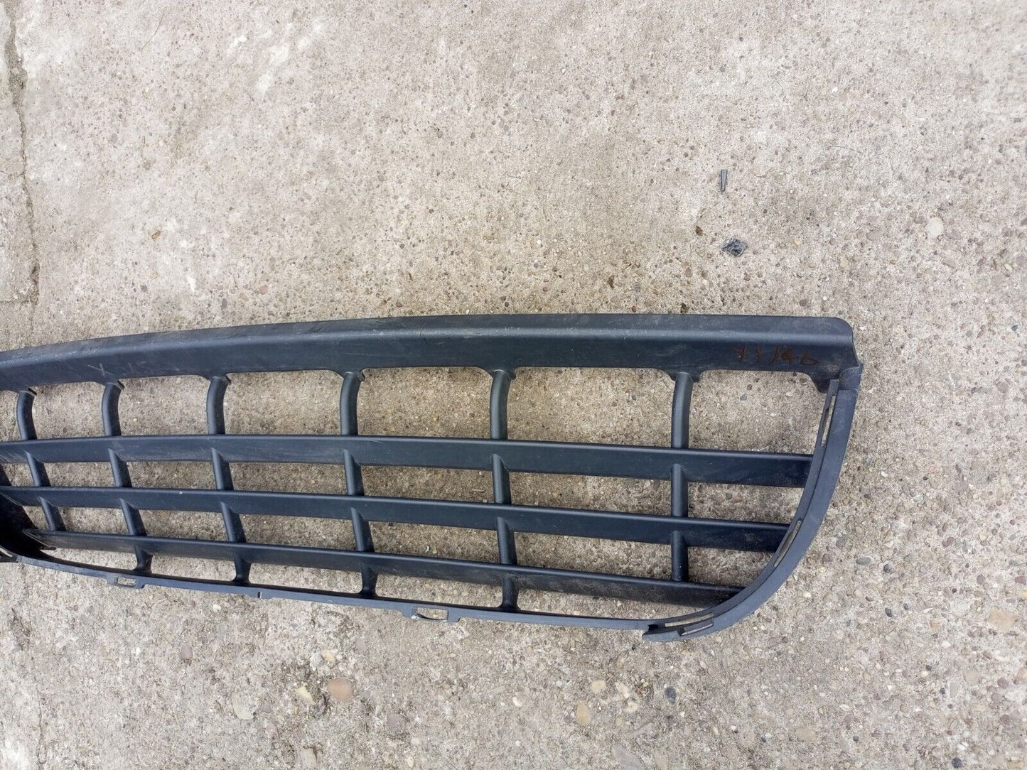 VOLKSWAGEN CRAFTER 2006-2011 FRONT BUMPER LOWER GRILL P/N:2E0807835A