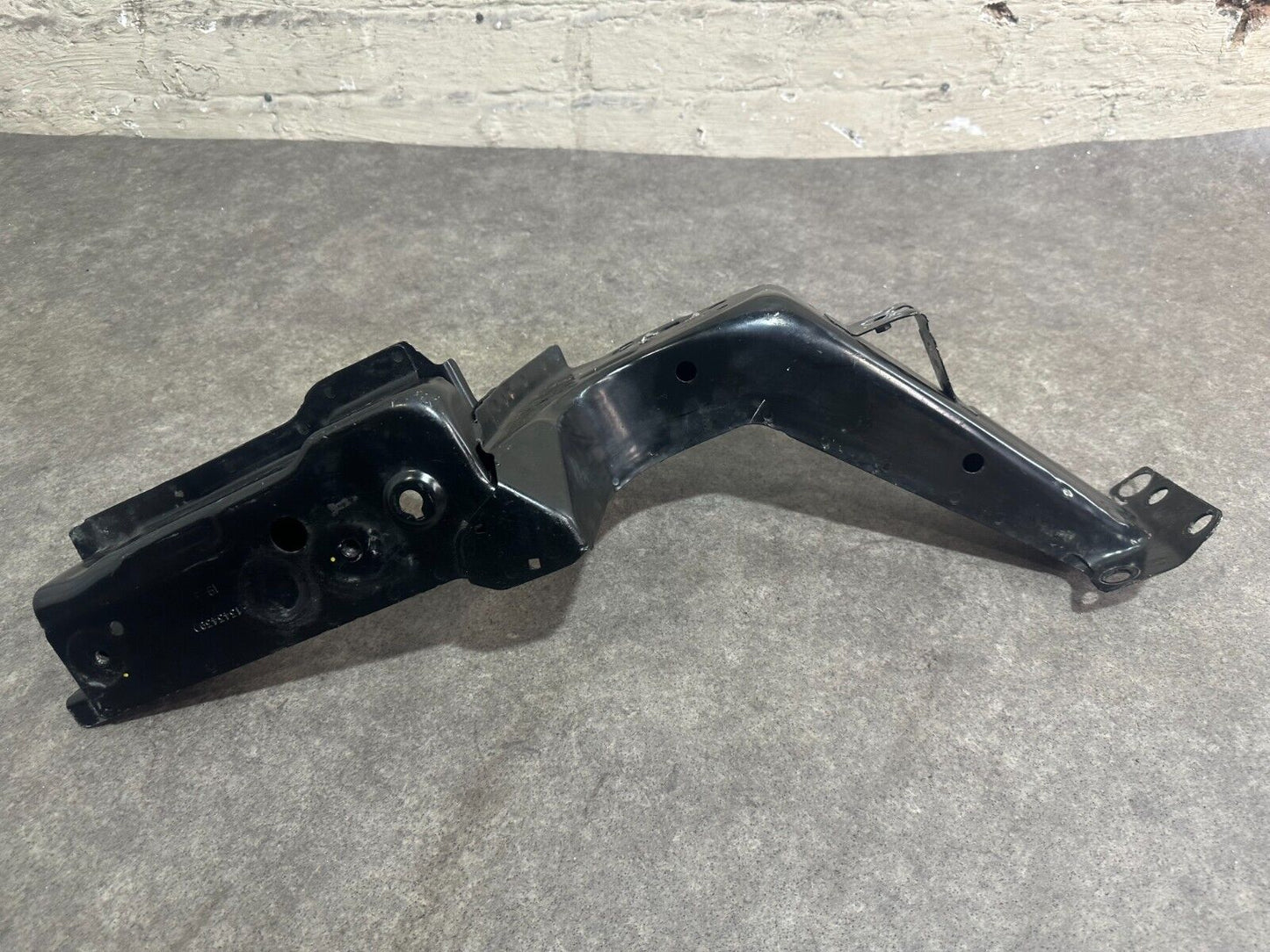 VAUXHALL ADAM E CHASSIS LEG; P/N: 13434390