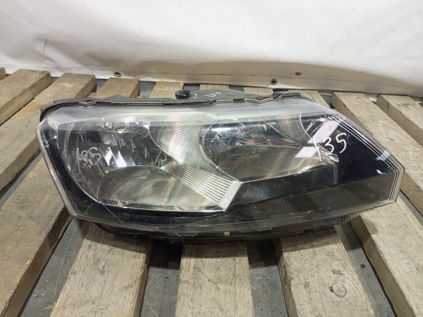 SKODA RAPID 2013-2017 FRONT BUMPER RIGHT SIDE HEADLIGHT P/N:5JC941016