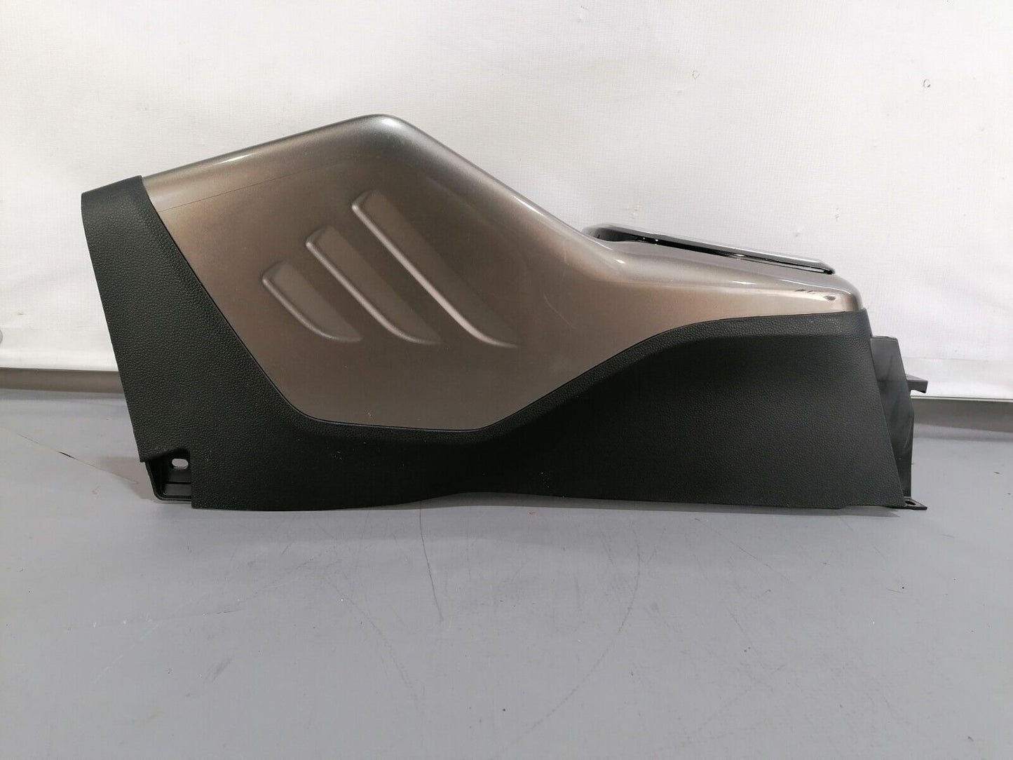 SUZUKI IGNIS 2017-19 CENTRE CONSOLE TRIM 75813-62R0