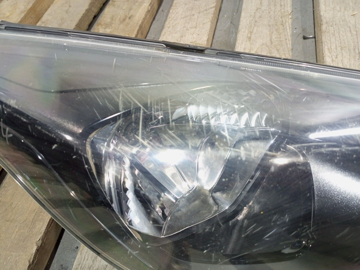 FORD KA 2016-2018 FRONT RIGHT SIDE HEADLIGHT P/N:G1B513W029DD