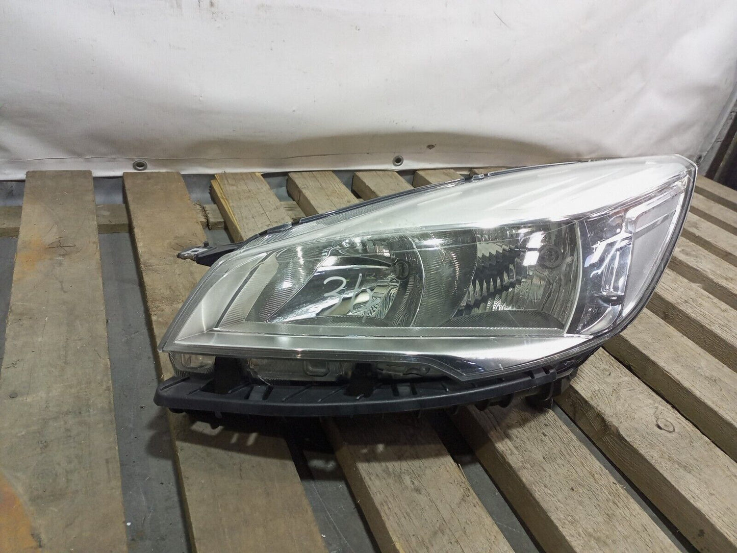 FORD KUGA 2013-2016 FRONT LEFT HEADLIGHT P/N:CV44-13W030-BE