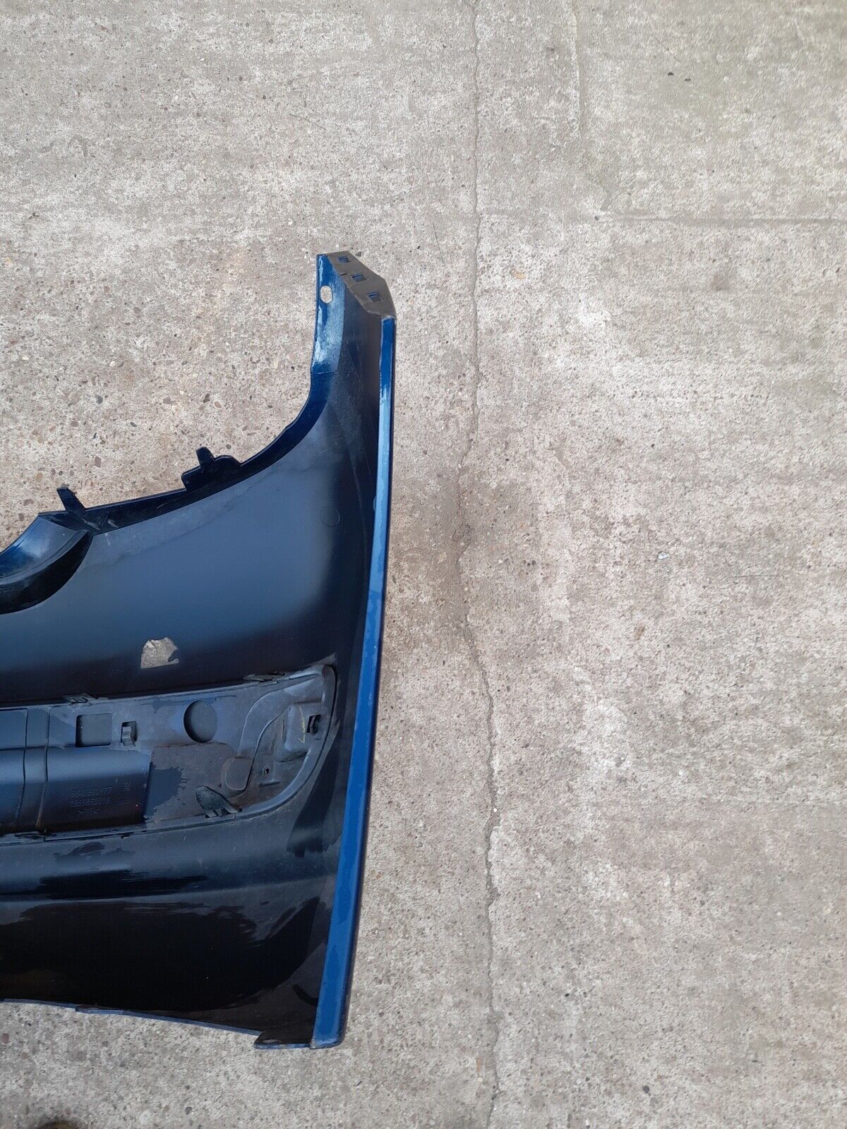 GENUINE PEUGEOT 207 2006-2009 REAR BUMPER IN BLUE P/N:9649690177