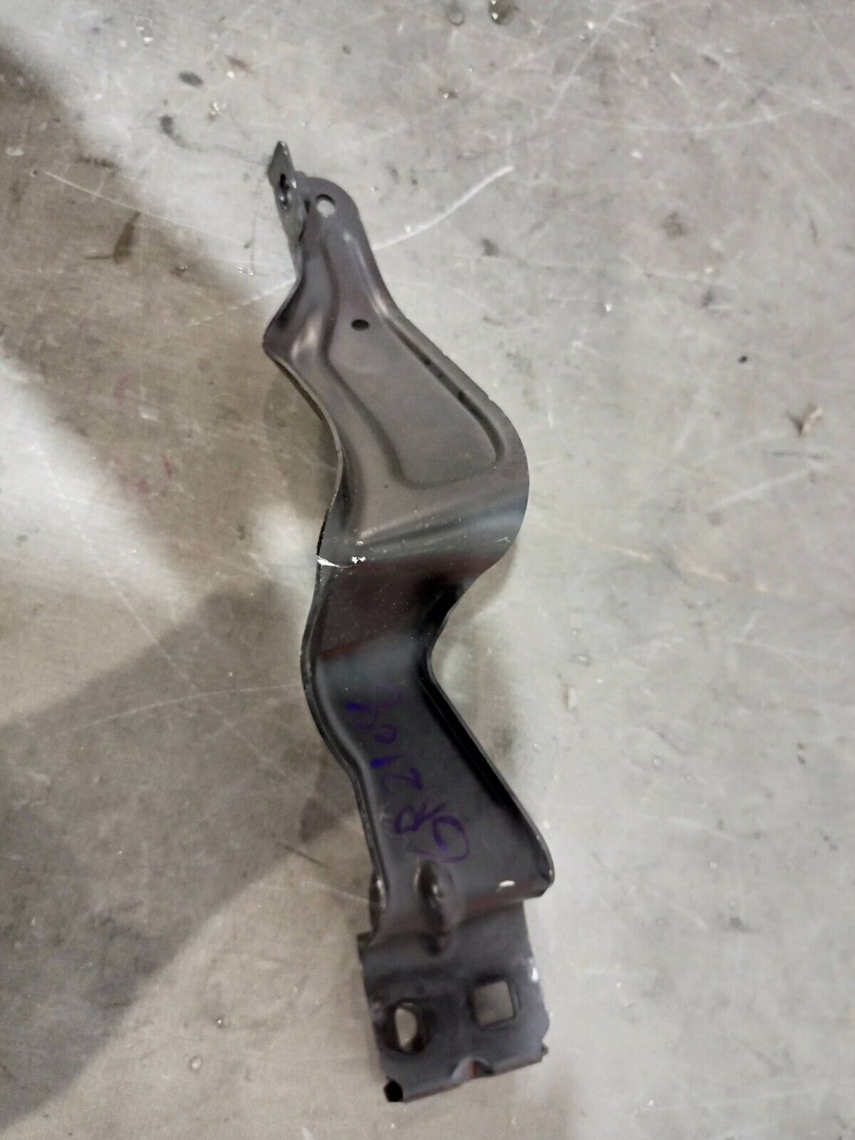 2008-2011 Mercedes W204 Headlight Bracket Support Frame P/N PP204620594