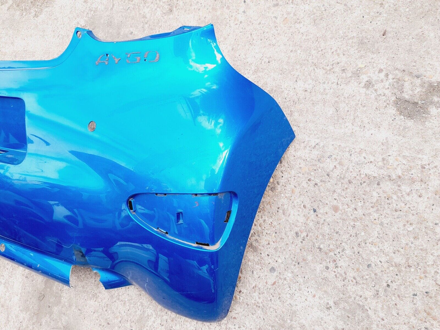 GENUINE TOYOTA AYGO 2005-2012 REAR BUMPER IN BLUE P/N:52159-0H030