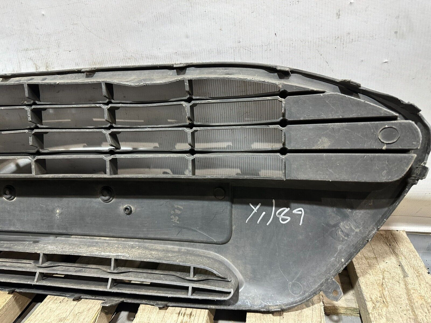 FORD KA 2009-2016 FRONT BUMPER CENTRE GRILL P/N:735427417