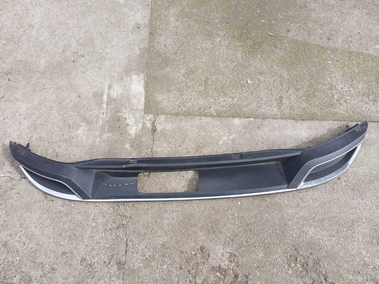 VOLKSWAGEN GOLF 2017-2020 REAR BUMPER DIFFUSER P/N: 5G6807568S