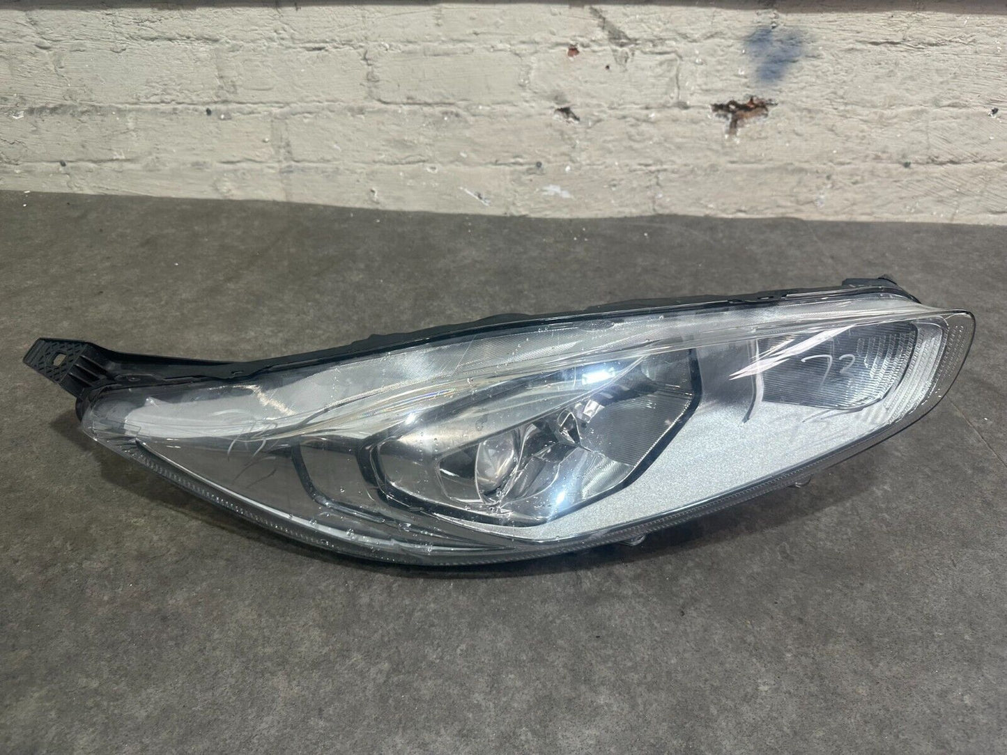 FORD FIESTA 2013-2017 OFFSIDE RIGHT HEADLIGHT GENUINE; P/N: C1BB-13W029ED