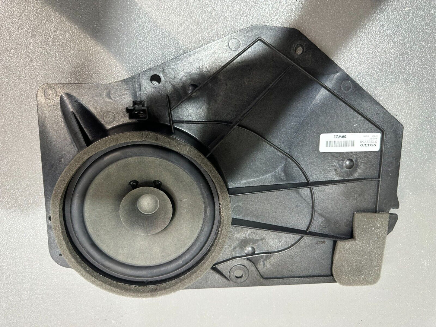 VOLVO C30 2007-2013 REAR RIGHT DOOR SPEAKER P/N: 31252250