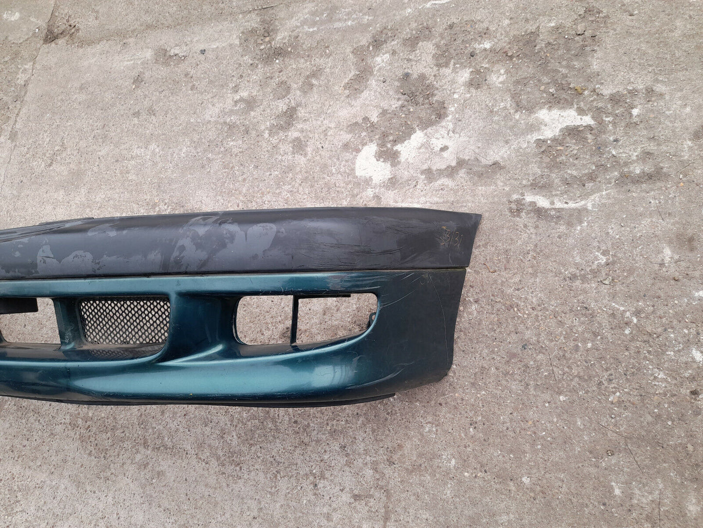 GENUINE TOYOTA AVENSIS 2000 FRONT BUMPER WITH GRILLE PN:5211905070