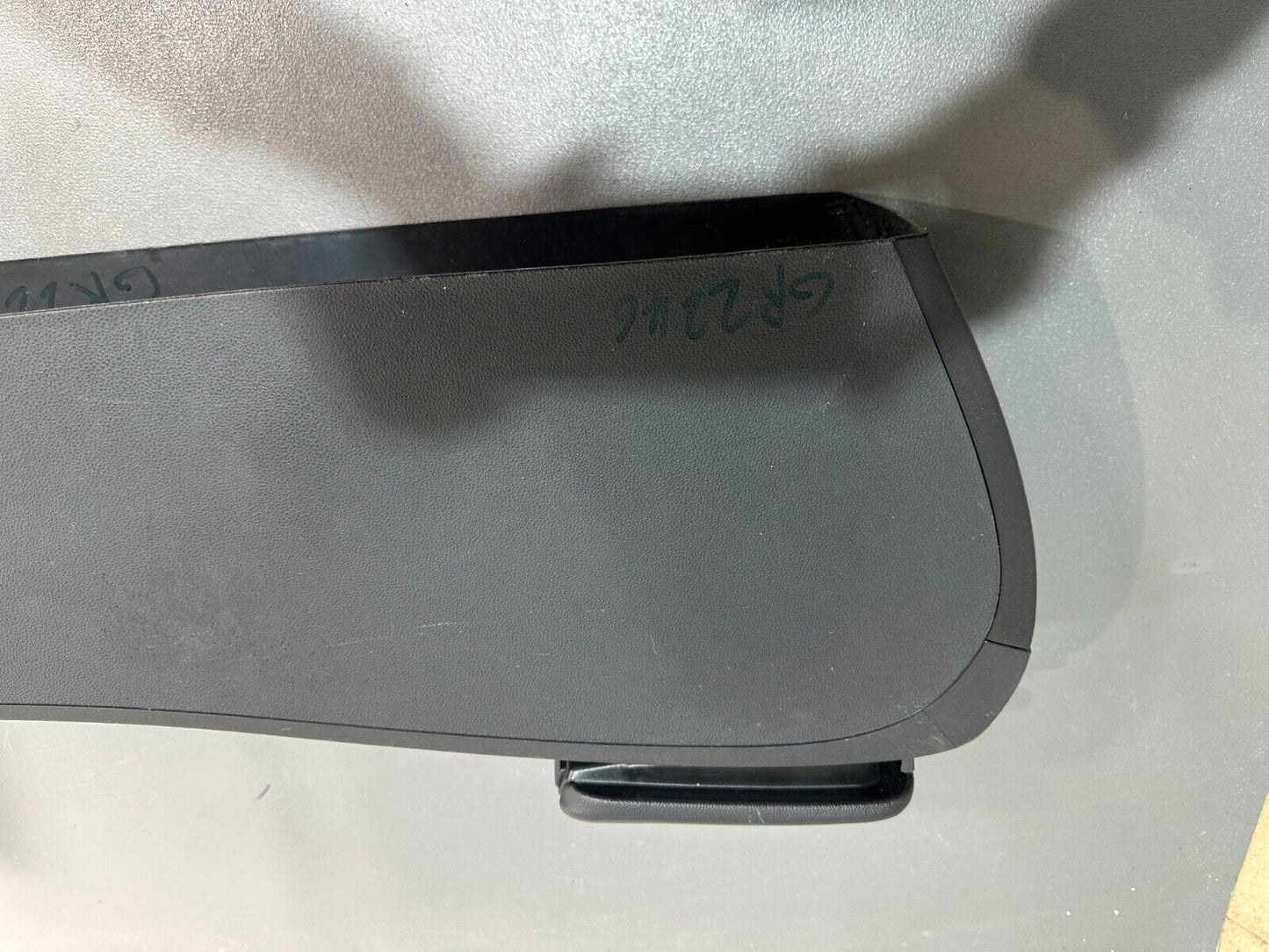 VOLVO C30 2006-2013 FRONT INTERIOR CENTRE CONSOLE ARMREST; P/N: 30755375