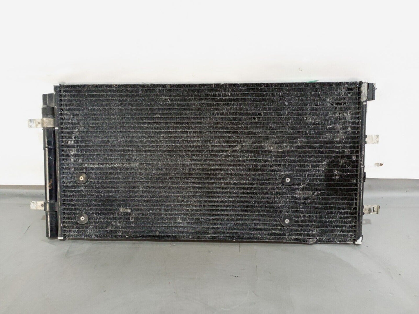 AUDI A4 A5 Q5 2008-2015 ENGINE COOLENT RADIATOR P/N:8K0260401M