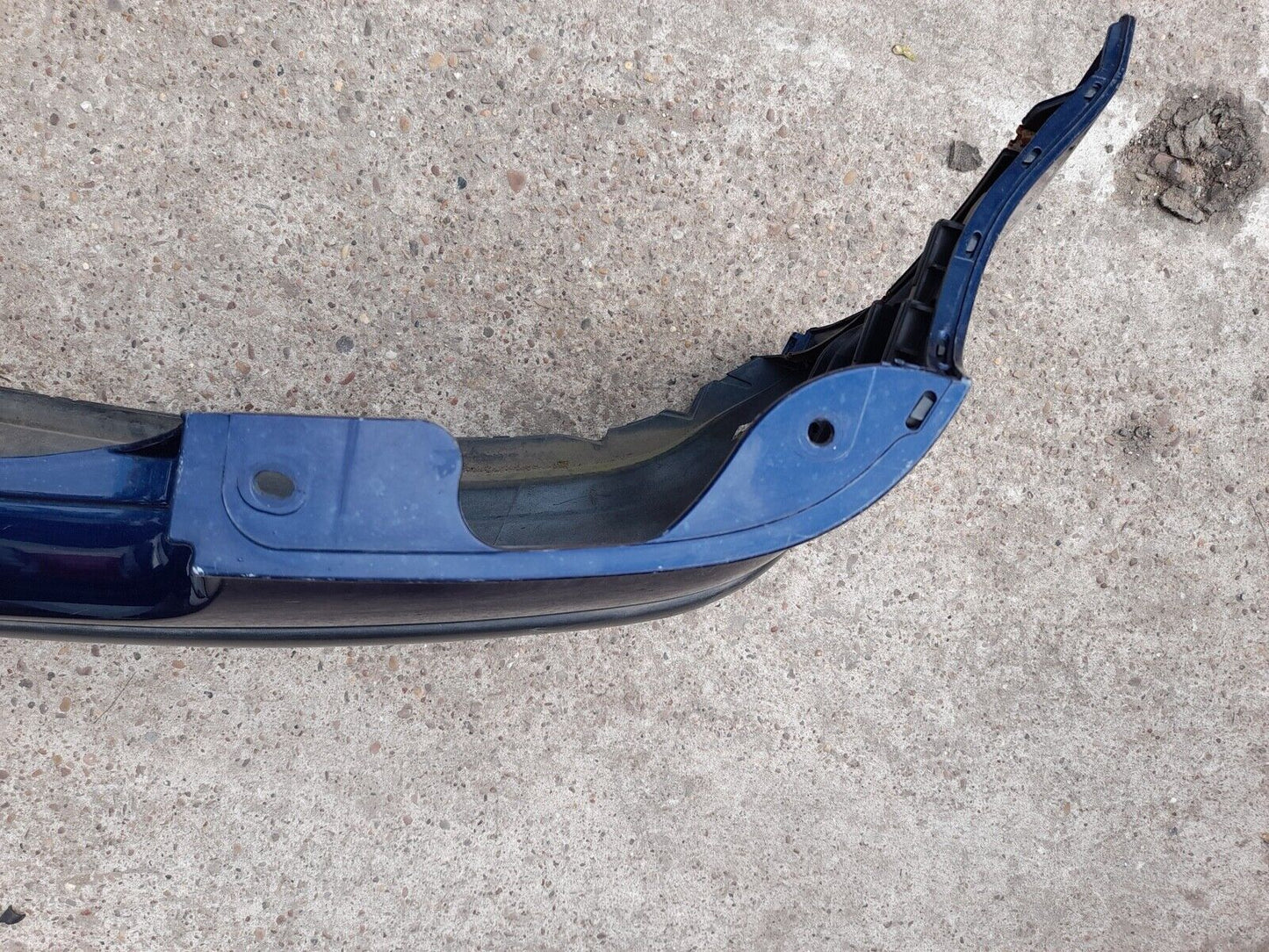 GENUINE VOLKSWAGEN POLO MK4 2002-2009 REAR BUMPER IN BLUE (9N3)