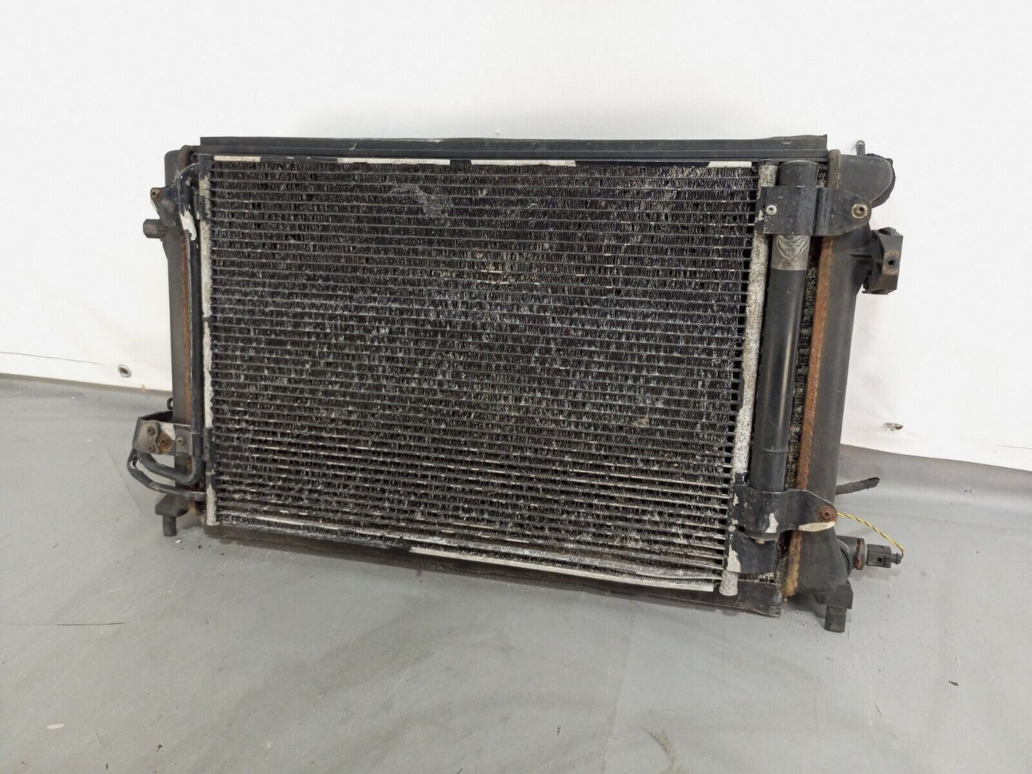 VOLKSWAGEN AUDI SEAT SKODA ENGINE COOLING RADIATOR P/N:1K0121251P