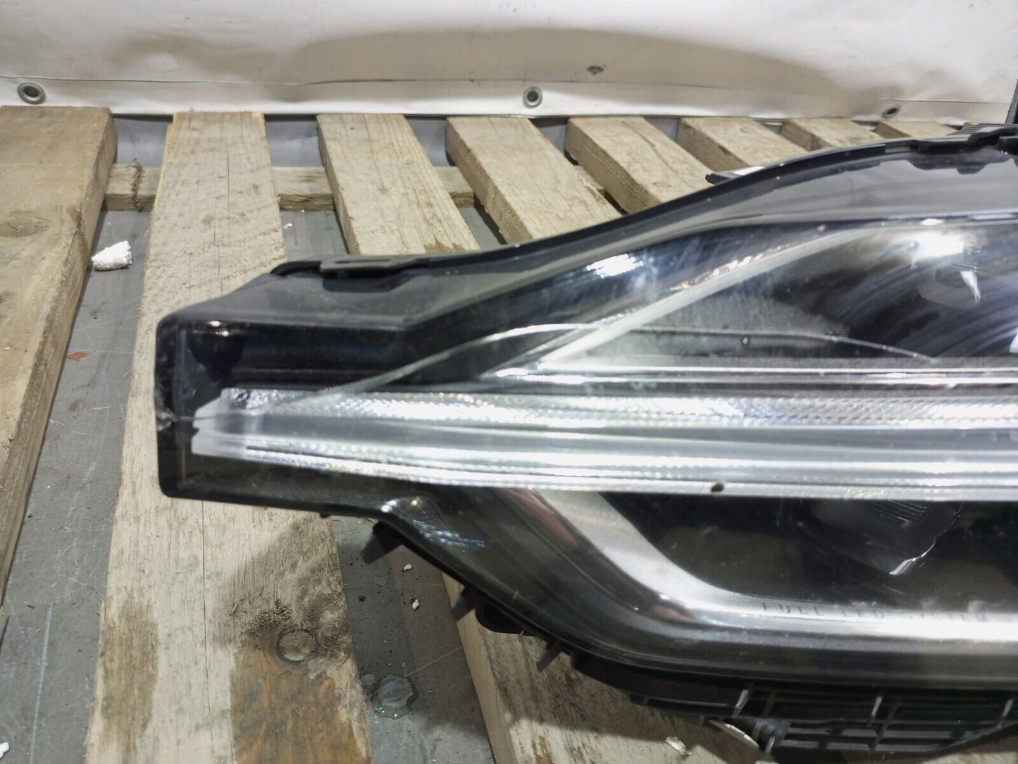 VOLVO XC90 2018-ON LEFT SIDE MID LED HEADLIGHT P/N:32133546