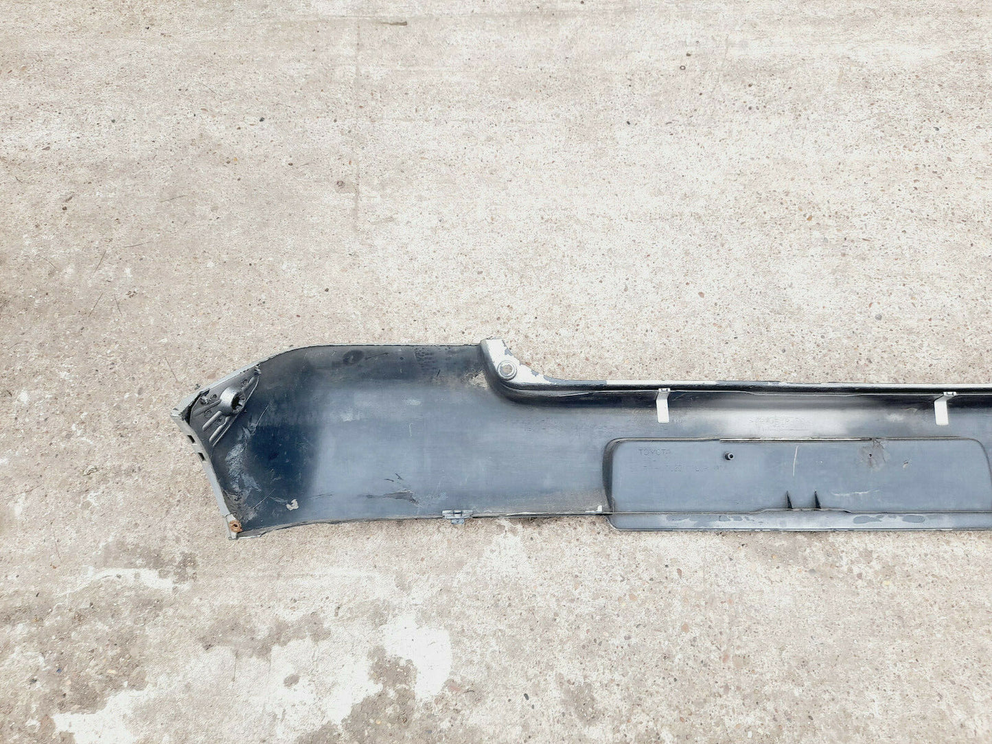 GENUINE TOYOTA YARIS 2003-2005 REAR BUMPER UPPER COVER PN:52159-0D010