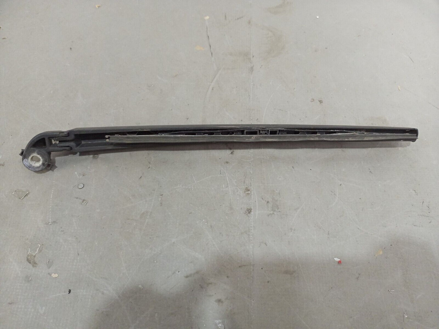 AUDI A3 8P 2004-2008 REAR WIPER ARM P/N:180350