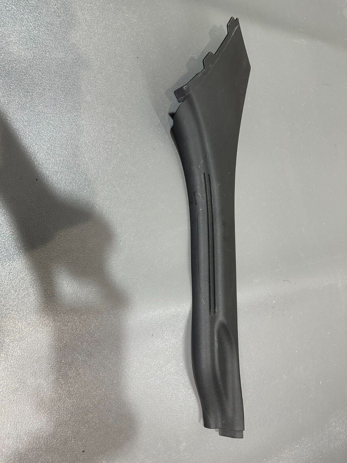 VOLVO C30 (2009) GENUINE DRIVER OFF SIDE FRONT INNER DOOR TRIM; P/N: 30740078