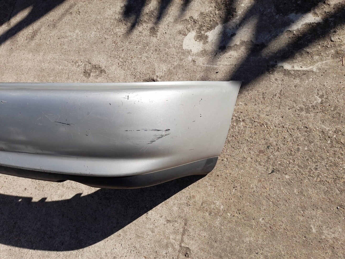 GENUINE TOYOTA COROLLA 1991-1995 REAR BUMPER P/N:521591A560